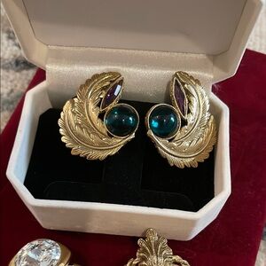 Gold Vintage-Style Feather Earrings